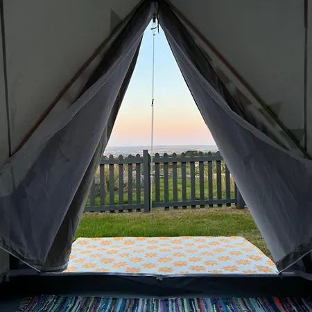 Emilies Bell Tent Campingplads *